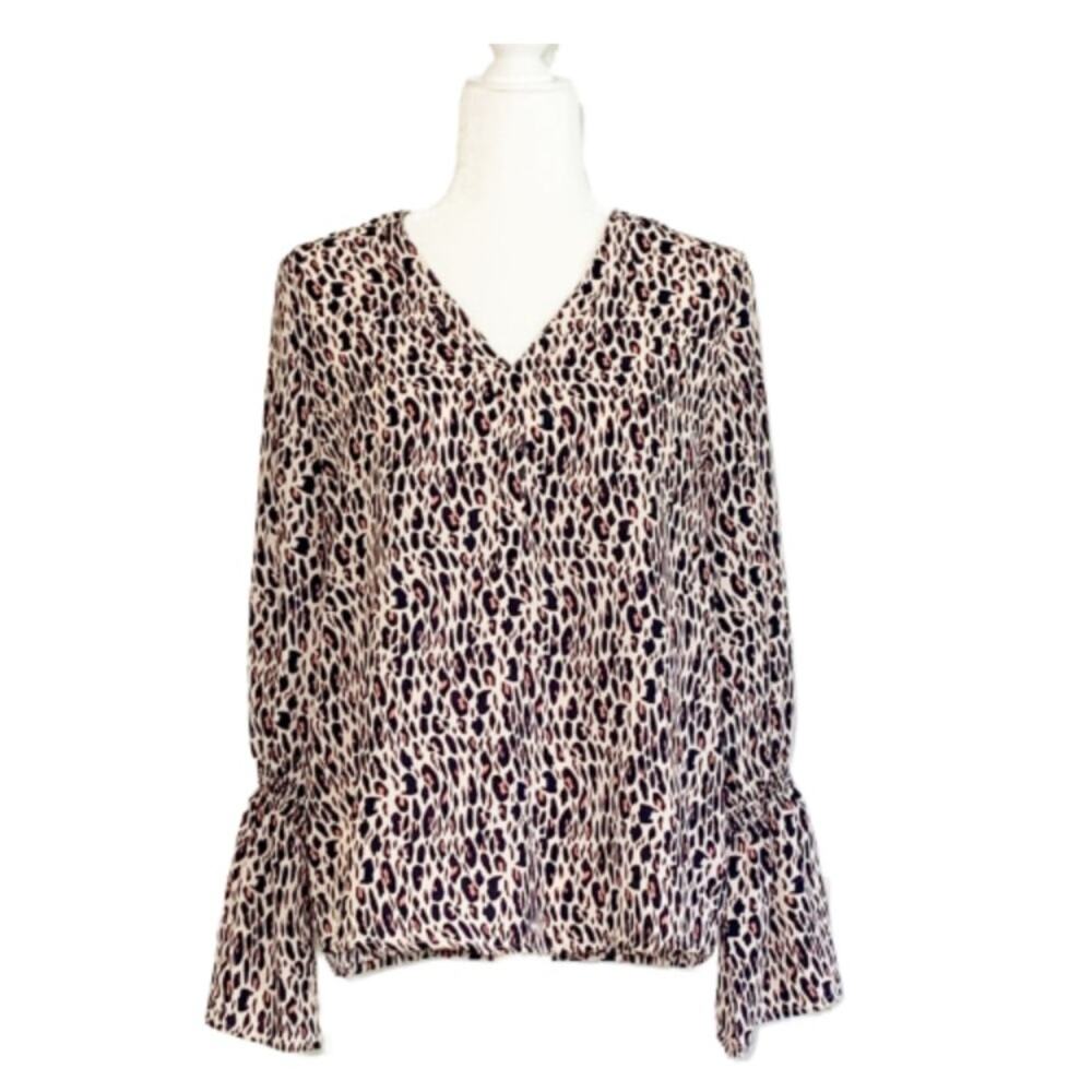 Finn & Grace Blouse Top V-neck Long Bell Sleeve Career Office Top Medium